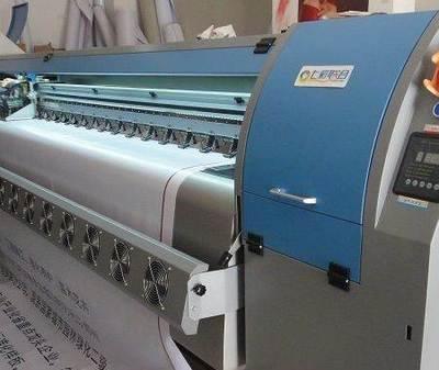 合肥噴繪機(jī).jpg 合肥噴繪機(jī)